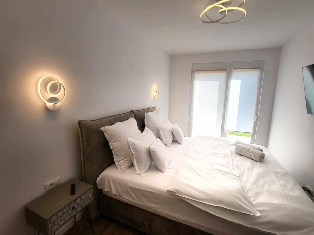 Sika Sunny Garden Apartment Αράντ Εξωτερικό φωτογραφία